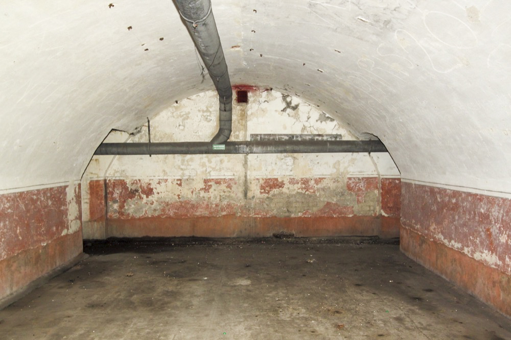 Ligne Maginot - UHRICH - HOCHE (1° BON 237° RI) - (PC de Sous-Quartier) - Une des casemates de la caserne