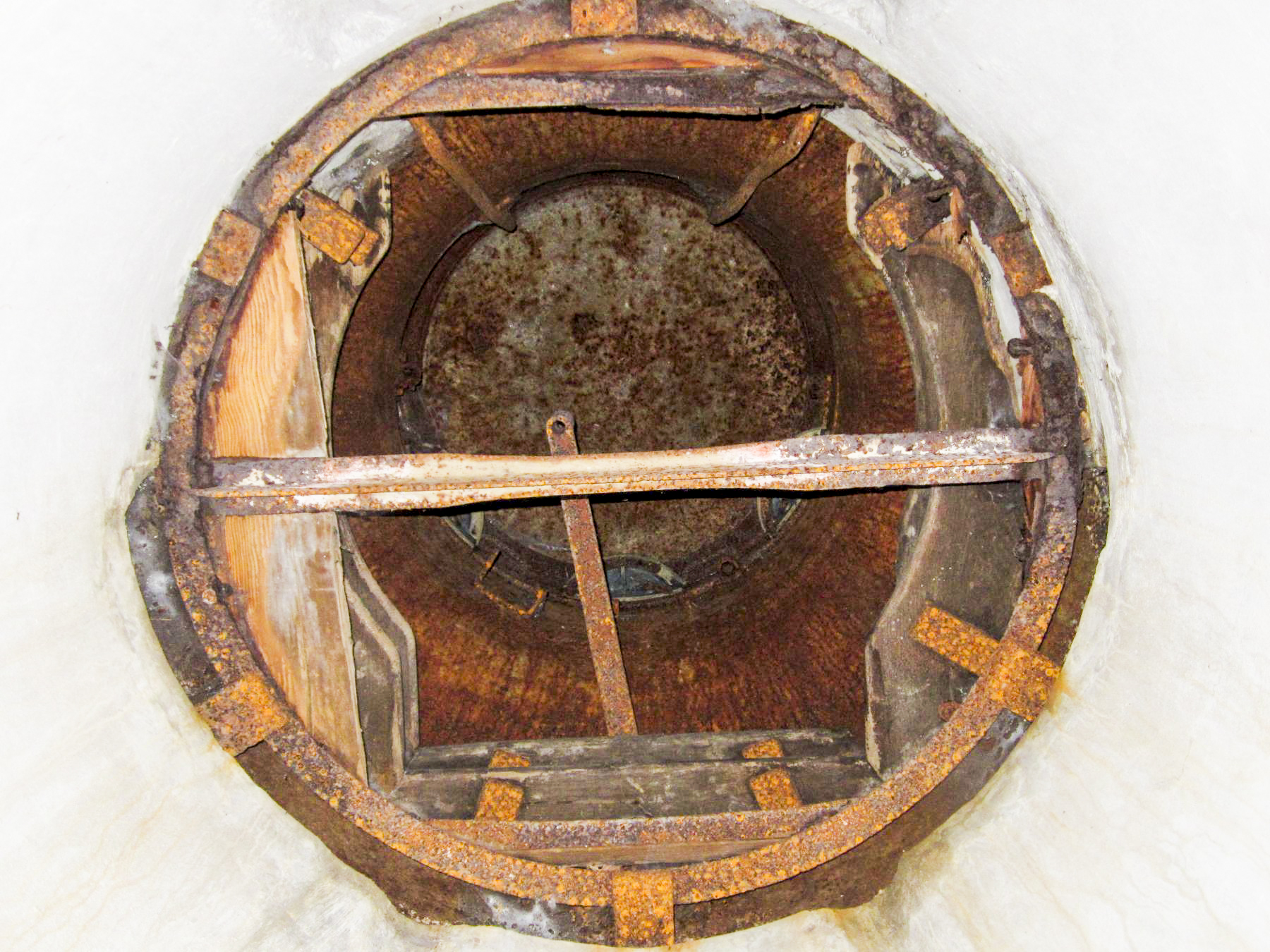 Ligne Maginot - UHRICH - HOCHE (1° BON 237° RI) - (PC de Sous-Quartier) - Abri traverse gauche
Observatoire d'artillerie
Vue interne de la cloche