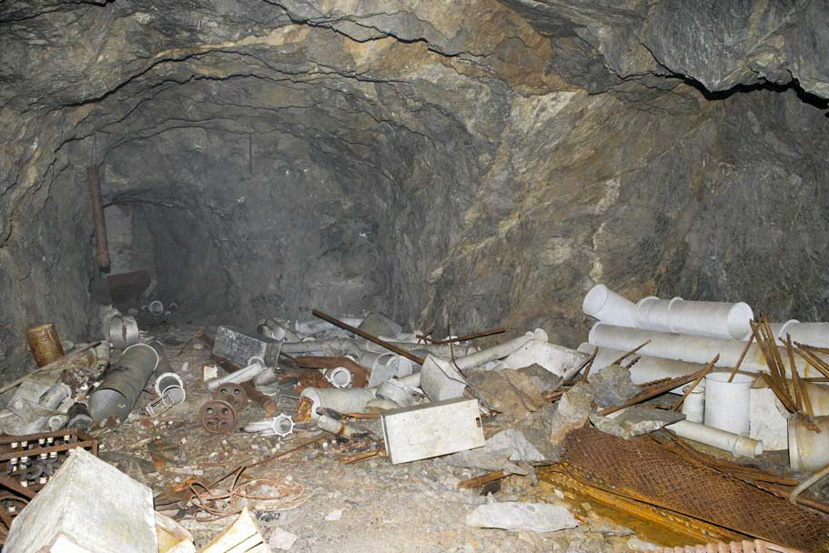 Ligne Maginot - PAS DU ROC - (Ouvrage d'artillerie) - Les fouilles prévues pour la cuisine et le bloc cheminée
