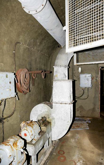 Ligne Maginot - PAS DU ROC - (Ouvrage d'artillerie) - Système de ventilation du bloc entrée