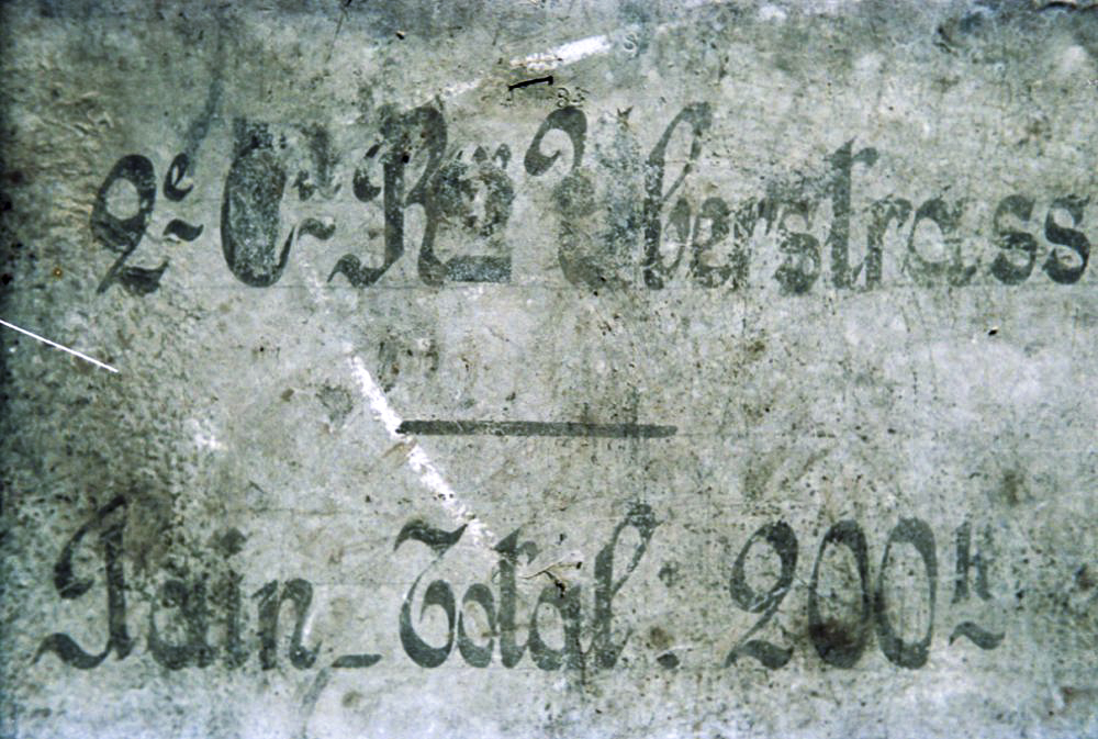 Ligne Maginot - PONT-NUAZ (STATION BASSE) - (Téléphérique ( Recette)) - Un container pour vivres (Pain)
Détail des inscriptions