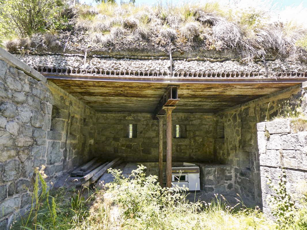 Ligne Maginot - REPLATON (QUARTIER ARC - 71° BAF) - (Position d'artillerie préparée) - 