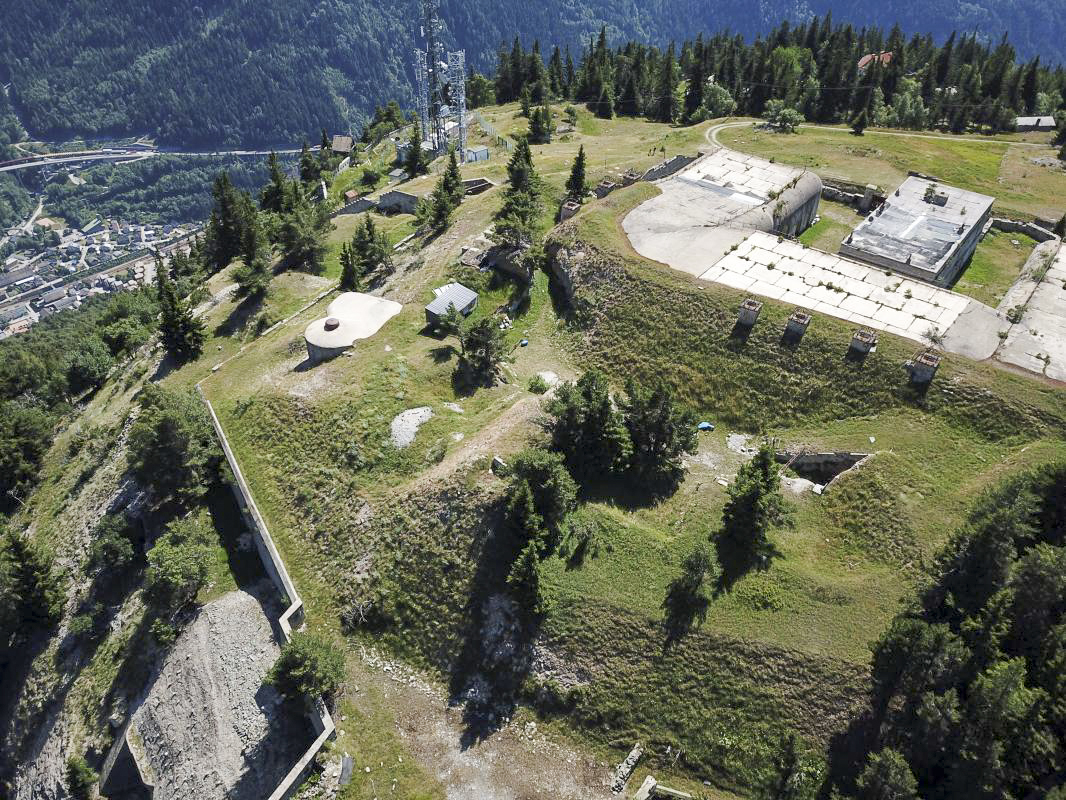 Ligne Maginot - SAPEY - (Ouvrage d'artillerie) - Bloc 3
Dans son environnement Séré de Rivières