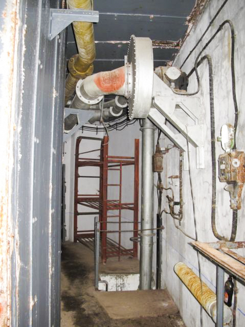 Ligne Maginot - SAPEY - (Ouvrage d'artillerie) - Entrée EMH
Couloir de l'entrée hommes