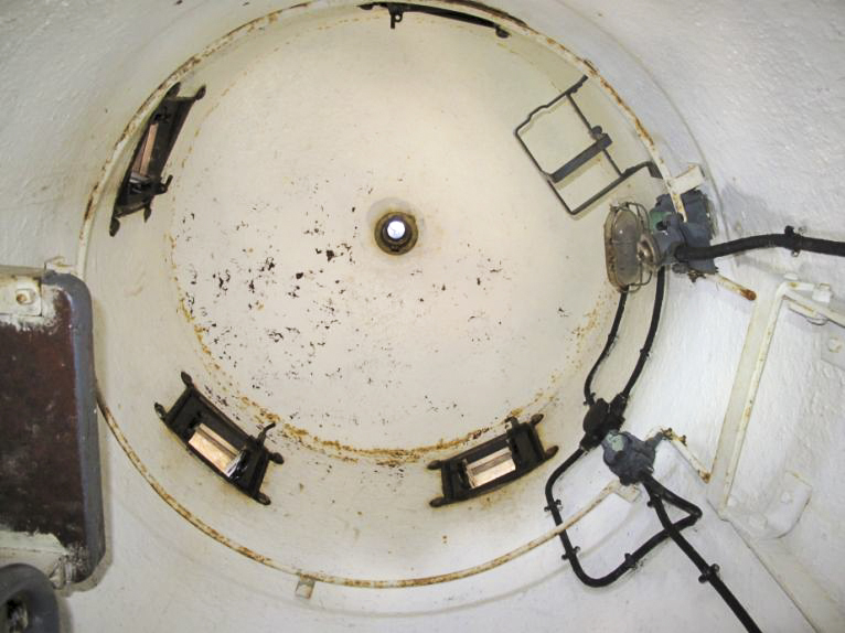 Ligne Maginot - SAPEY - (Ouvrage d'artillerie) - Bloc EMH
Cloche GFM