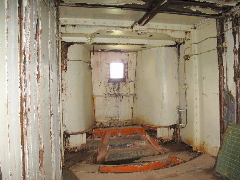 Ligne Maginot - SAPEY - (Ouvrage d'artillerie) - Bloc 2
Casemate pour obusier de 75 mle 33