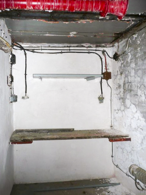 Ligne Maginot - SAPEY - (Ouvrage d'artillerie) - Bloc 3
Local radio du bloc ?