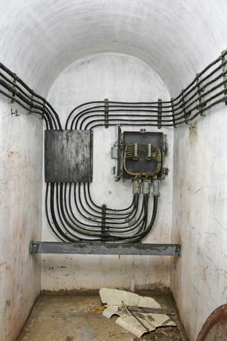 Ligne Maginot - SAPEY - (Ouvrage d'artillerie) - Bloc 4
Le répartiteur téléphonique du bloc