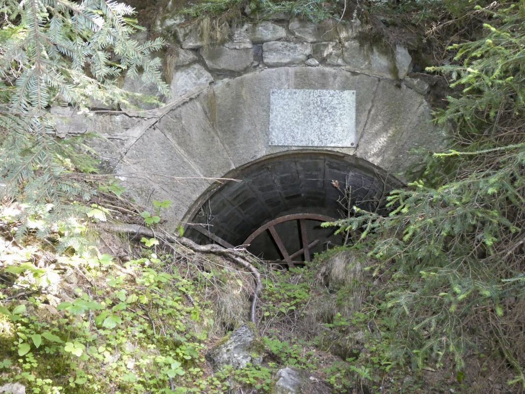 Ligne Maginot - SAPEY - (Ouvrage d'artillerie) - Abri sous roc - Ellena-Cuny