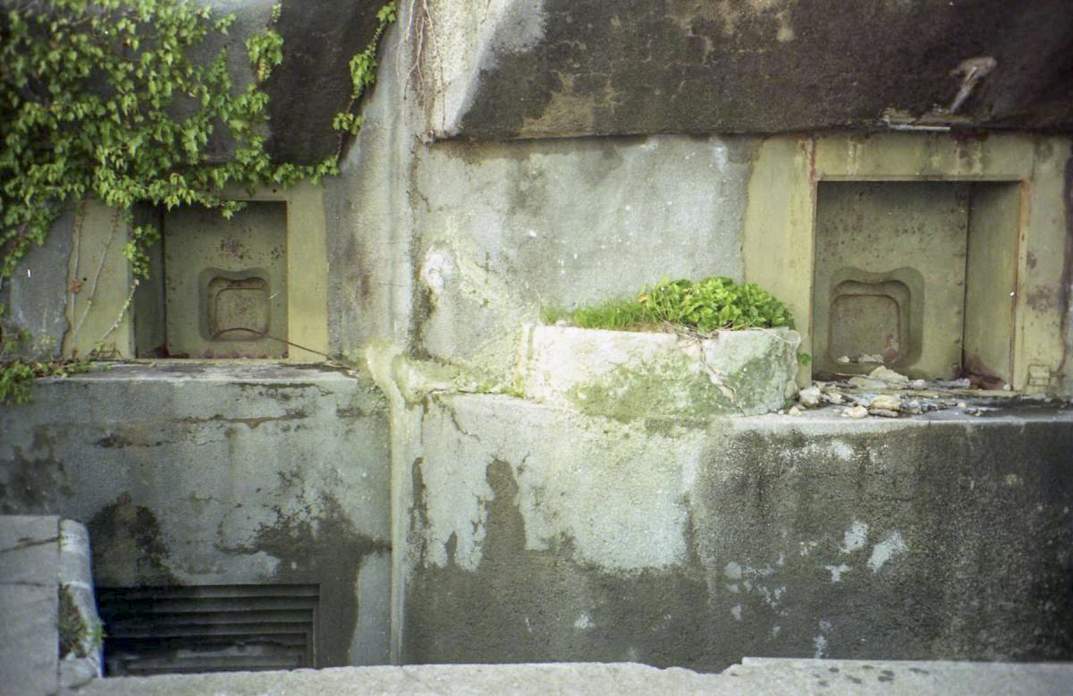 Ligne Maginot - ROQUEBRUNE - CORNILLAT - (Ouvrage d'artillerie) - Bloc 2