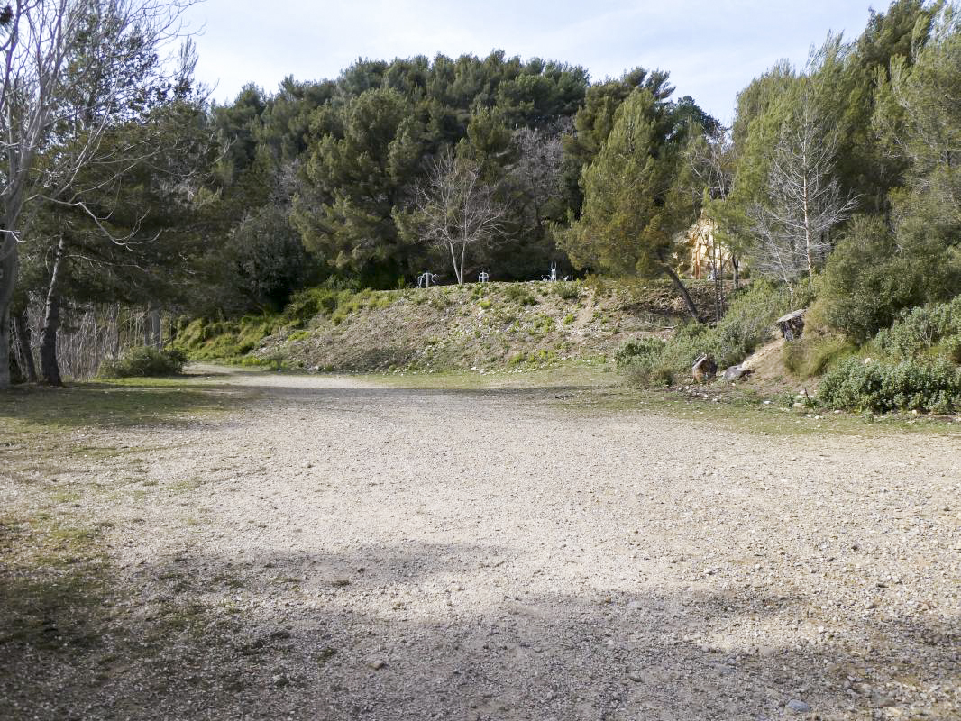 Ligne Maginot - ROQUEBRUNE - CORNILLAT - (Ouvrage d'artillerie) - Emplacement des fouilles du Bloc D (4x81) non construit
