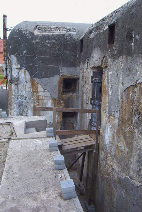 Ligne Maginot - OBERROEDERN SUD - RIEFFEL - (Casemate d'infanterie - Double) - La casemate avant sa restauration