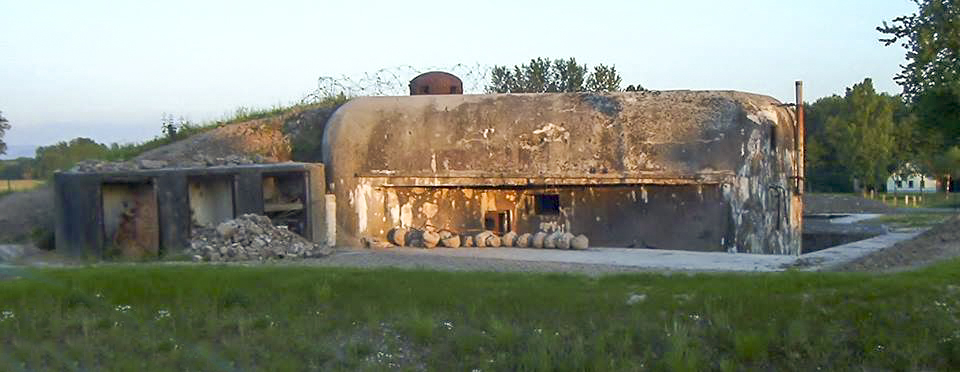 Ligne Maginot - OBERROEDERN SUD - RIEFFEL - (Casemate d'infanterie - Double) - La casemate avant sa restauration