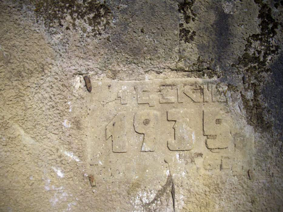 Ligne Maginot - EICHELBERG SUD - RAVIN MICONNET - (Blockhaus pour canon) - Cartouche du 1er Génie daté de 1939