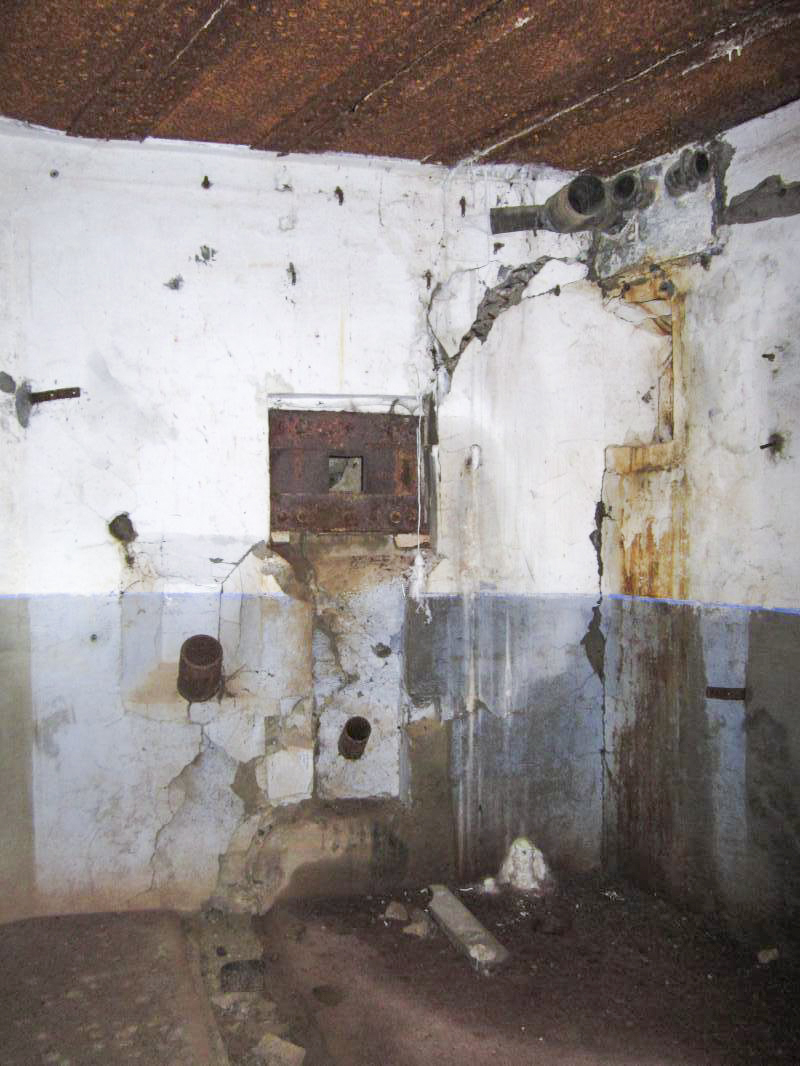 Ligne Maginot - OBERROEDERN NORD - (Casemate d'infanterie - Double) - Créneau FM de défense rapprochée de la chambre de tir nord-ouest