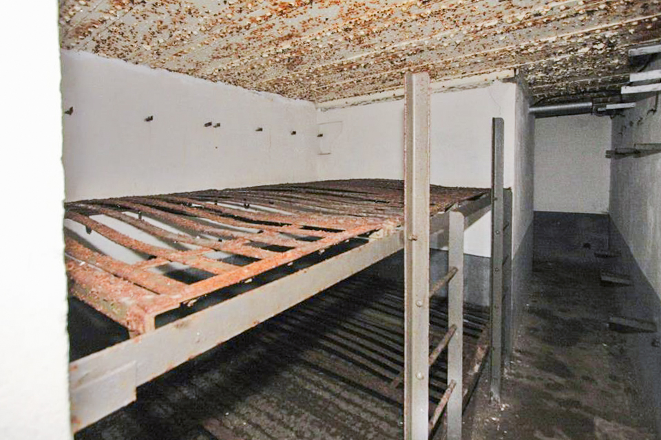 Ligne Maginot - BOIS de HOFFEN Ouest (Casemate d'infanterie) - Une chambrée pour la troupe - GRAMI
