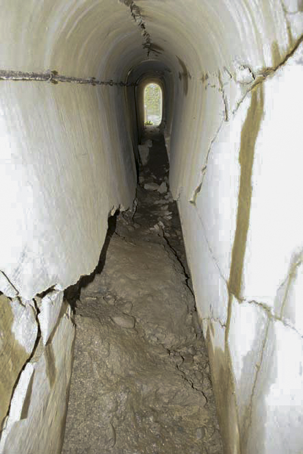 Ligne Maginot - VALLEE ETROITE - (Ouvrage d'infanterie) - Le bloc d'entrée
La  galerie d'accès