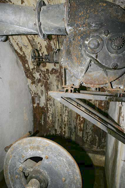 Ligne Maginot - VALLEE ETROITE - (Ouvrage d'infanterie) - Le ventilateur à bras de l'ouvrage