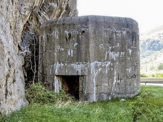 Ligne Maginot - B9 - COLOMBETTE NORD - (Blockhaus pour arme infanterie) - L'entrée du blockhaus