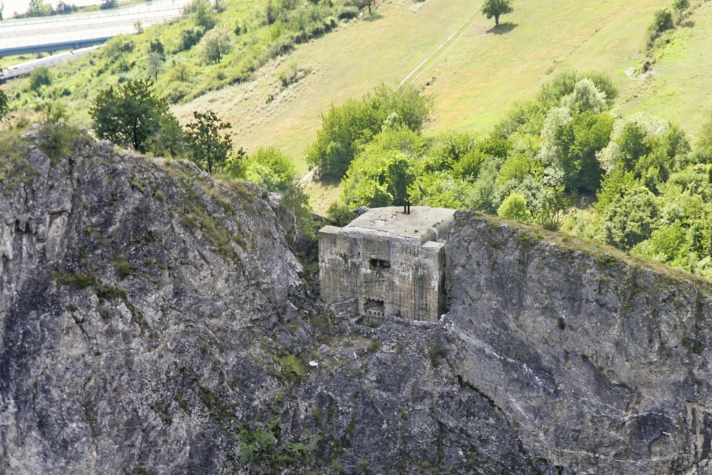 Ligne Maginot - B14 - PAS DE LA PORTE NORD - SA-8 - (Blockhaus pour canon) - Le bloc en situation