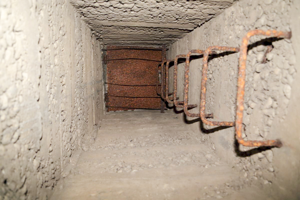 Ligne Maginot - I6 - (Abri) - L'accès au blockhaus a été scellé  - Antoine Schoen