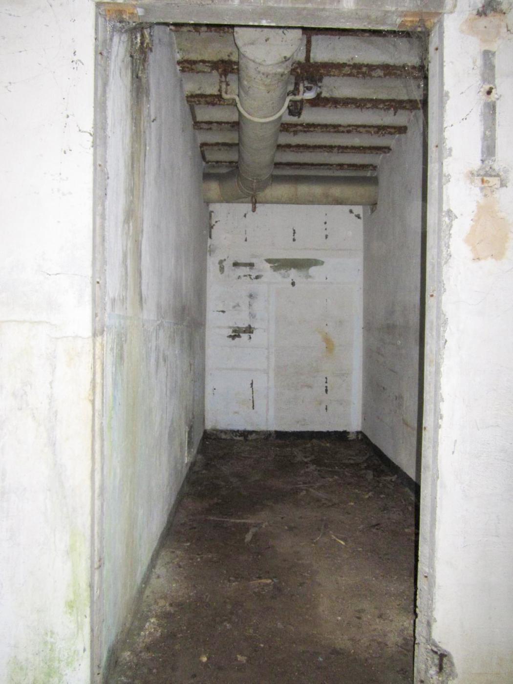 Ligne Maginot - DUCROT EST - (Casemate d'artillerie) - Local à munitions