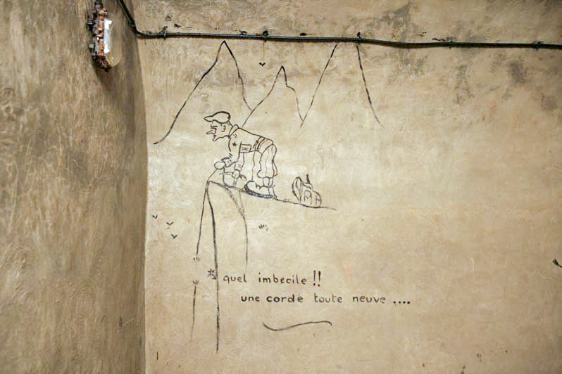 Ligne Maginot - LAVOIR - (Ouvrage d'artillerie) - Bloc 5 
Graffiti dans le magasin M2