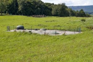 Ligne Maginot - SCHOENENBOURG - (Ouvrage d'artillerie) - Bloc 5
Tourelle de mortier de 81 mm, cloche GFM et cloche lance grenade (non équipée)