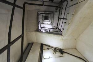 Ligne Maginot - SCHOENENBOURG - (Ouvrage d'artillerie) - Bloc 6
Puits d’accès au bloc avec la cage d'escaliers