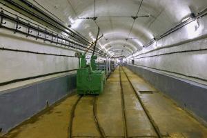 Ligne Maginot - SCHOENENBOURG - (Ouvrage d'artillerie) - La gare des arrières avec un locotracteur Vetra