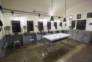 Ligne Maginot - SCHOENENBOURG - (Ouvrage d'artillerie) - Le PC de l'ouvrage
Reconstitution 