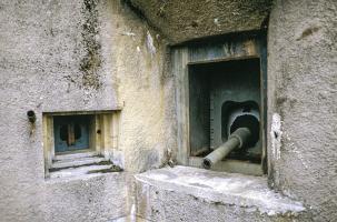 Ligne Maginot - MONTE GROSSO (MG) - E02 - (Ouvrage d'artillerie) - Le bloc 3 avec encore un de ses deux 75mle29
