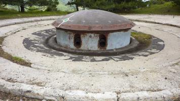 Ligne Maginot - MONTE GROSSO (MG) - E02 - (Ouvrage d'artillerie) - Le bloc 6
Tourelle de 135