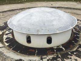 Ligne Maginot - MONTE GROSSO (MG) - E02 - (Ouvrage d'artillerie) - Bloc 6
La tourelle de 135 repeinte de neuf; blanc et gris argenté