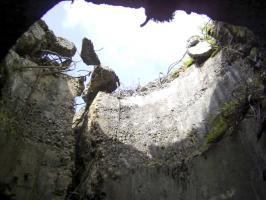 Ligne Maginot - Casemate de la Seltz (ou du Seltzbach) - Le puits de la cloche GFM nord-ouest ferraillée