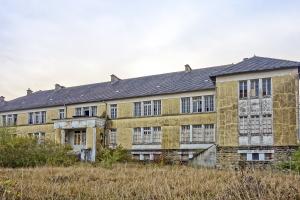 Ligne Maginot - SAINT JEAN - MARVILLE - (Camp de sureté) - Le deuxième bâtiment troupe est en piètre état ...