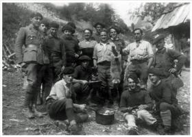 Ligne Maginot - 83 - TOLONDET (ESCARPEMENT DU) - (DMP - Dispositif de Mine Permanent) - Henry Dufour et ses hommes à Roya, du renard au menu.…. 