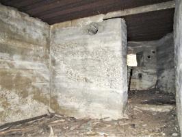 Ligne Maginot - BLAUELSAND - (Casemate d'infanterie - Simple) - Local attenant à la chambre de repos
En face, l'accès à la chambre de tir