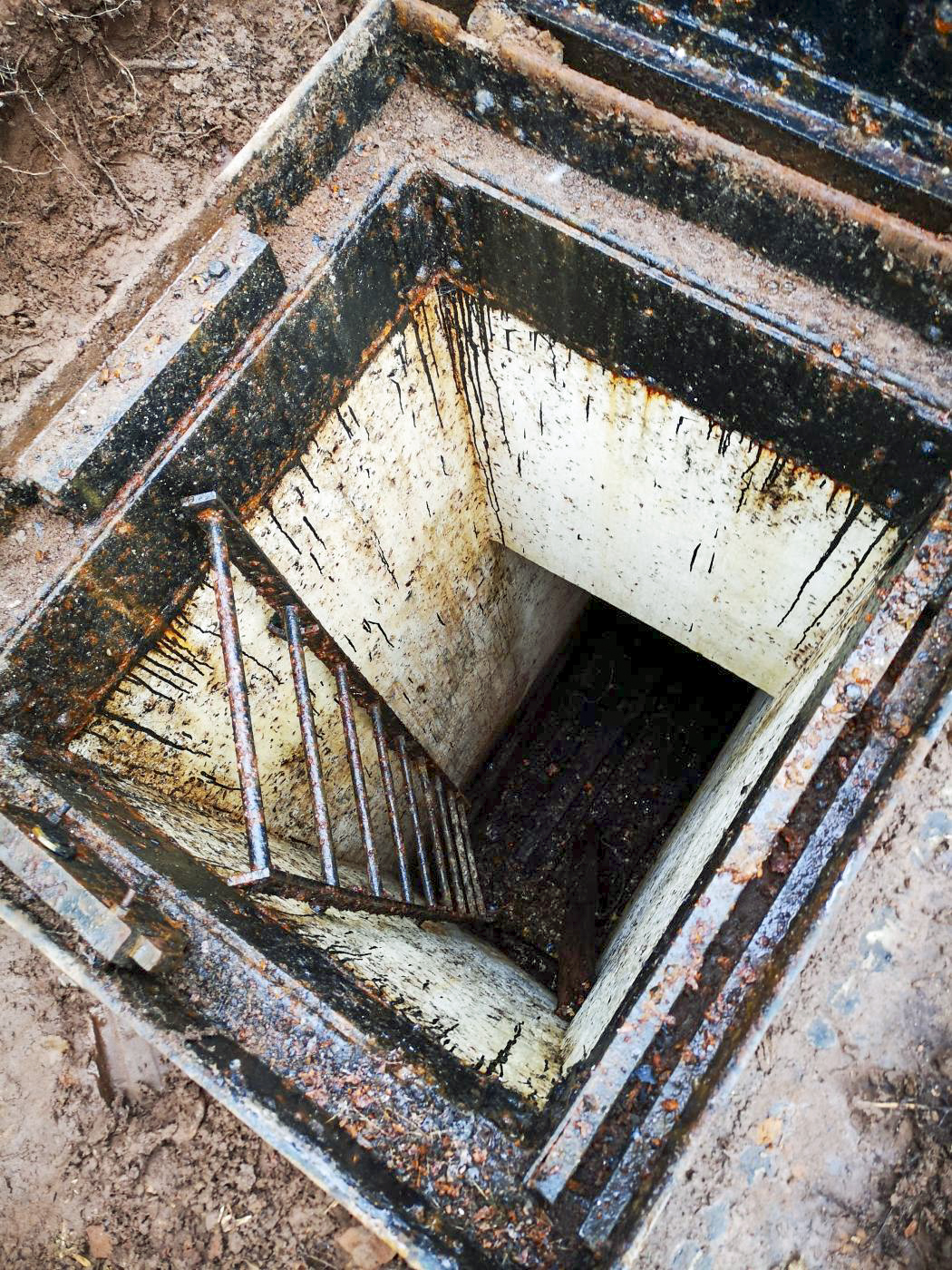 Ligne Maginot - B3 - (Chambre de coupure) - Puits d'accès à la chambre de coupure B3