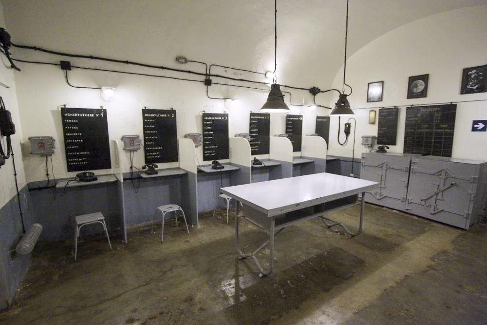 Ligne Maginot - SCHOENENBOURG - (Ouvrage d'artillerie) - Le PC de l'ouvrage
Reconstitution 