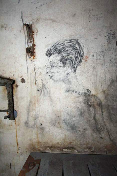 Ligne Maginot - SCHOENENBOURG - (Ouvrage d'artillerie) - Bloc 3
Peintures murales et graffitis dans les locaux de l'ouvrage