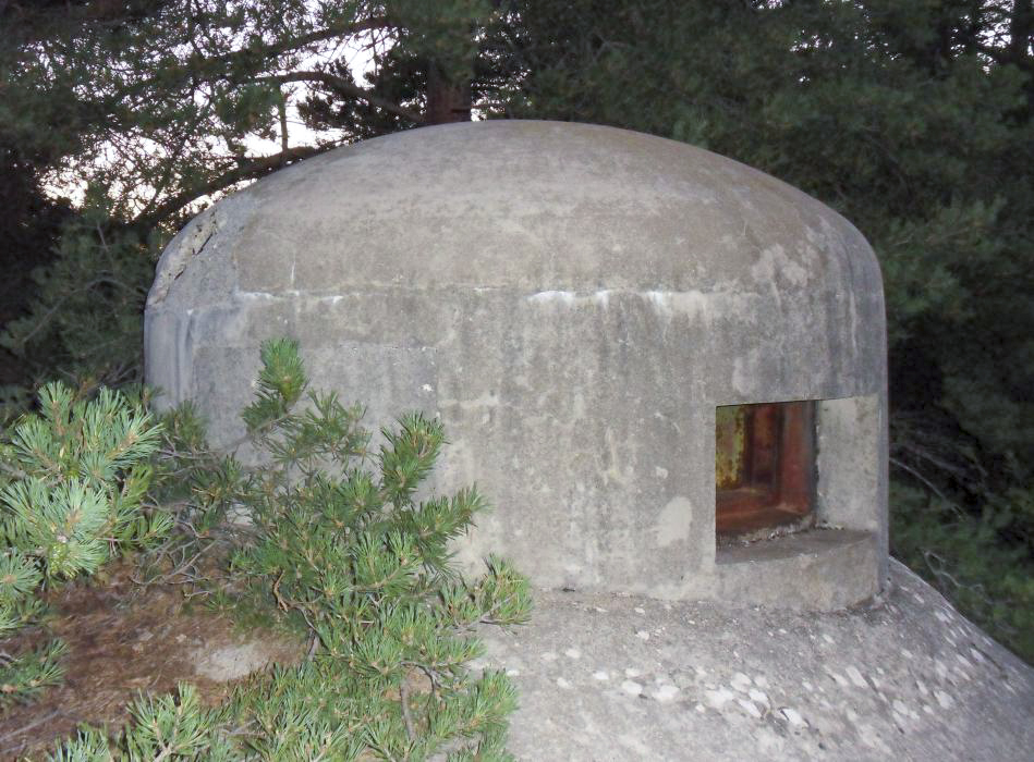 Ligne Maginot - MONTE GROSSO (MG) - E02 - (Ouvrage d'artillerie) - La cloche GFM reconstruite du bloc 8