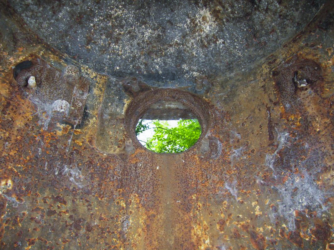 Ligne Maginot - HOFFEN ( Casemate d'infanterie ) - Créneau de la cloche JM