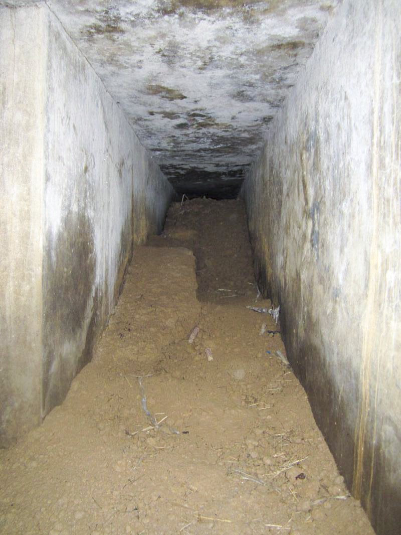 Ligne Maginot - HOHWILLER (I/79° RIF ?) - (PC de Quartier) - Le couloir vers la deuxième entrée, totalement comblé