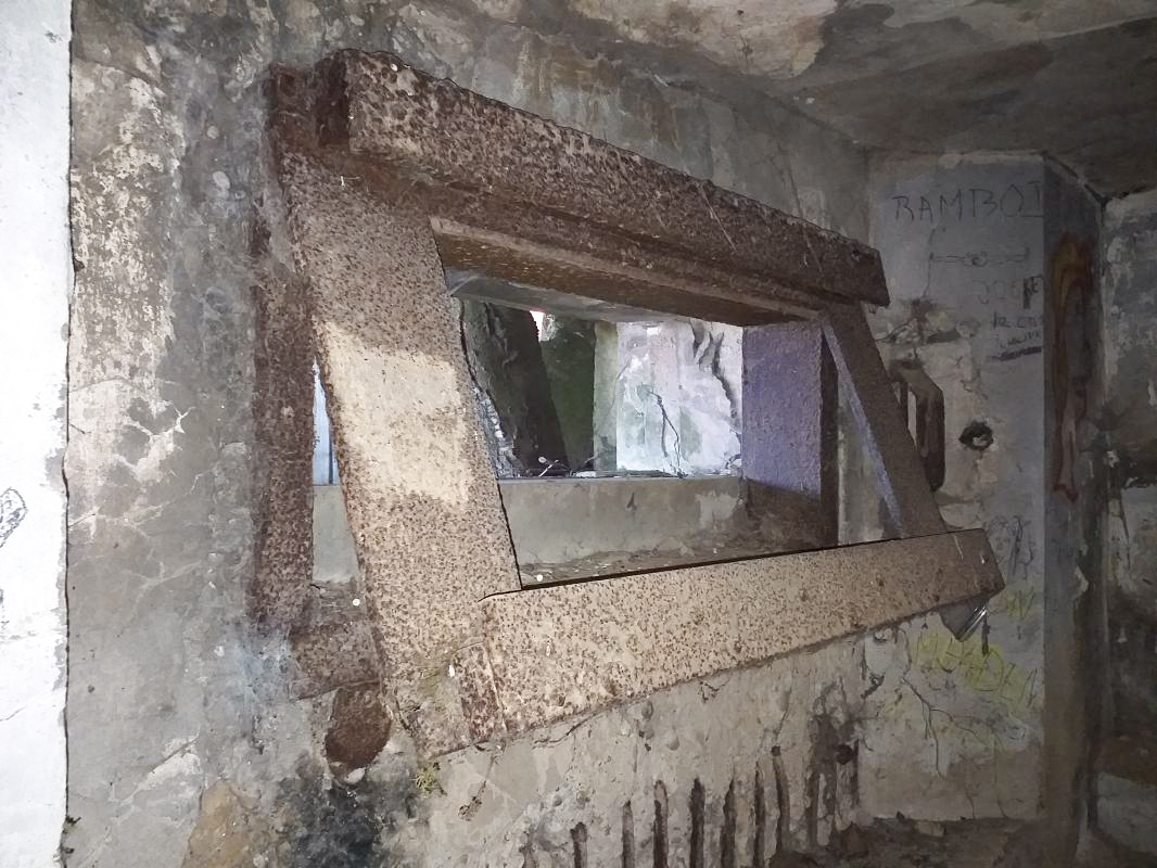 Ligne Maginot - OBERSEEBACH EST - (Blockhaus pour canon) - Créneau AC 47