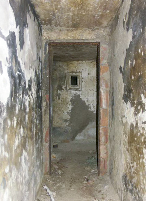 Ligne Maginot - RITTERSHOFFEN (2°BON - 79° RIF) - (PC de Quartier) - Couloir d’accès depuis l'entrée - LAMBERT Pascal