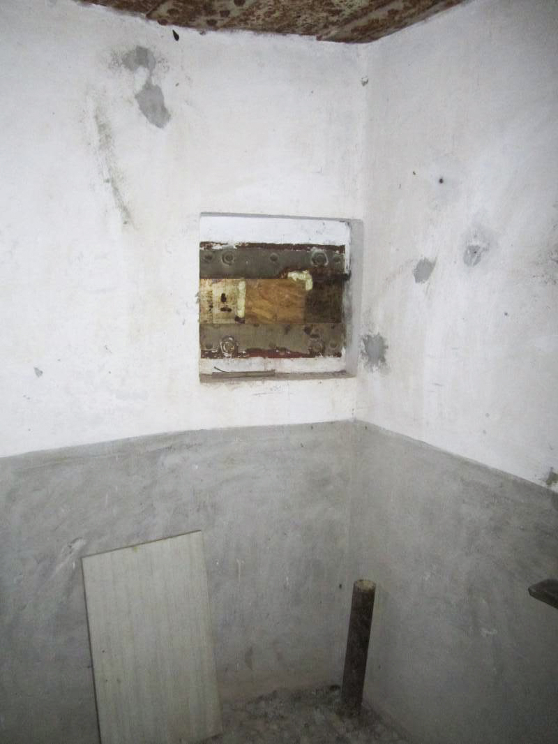 Ligne Maginot - BOIS DE RITTERSHOFFEN 5 - (Casemate d'infanterie - Simple) - Créneau FM de l'entrée