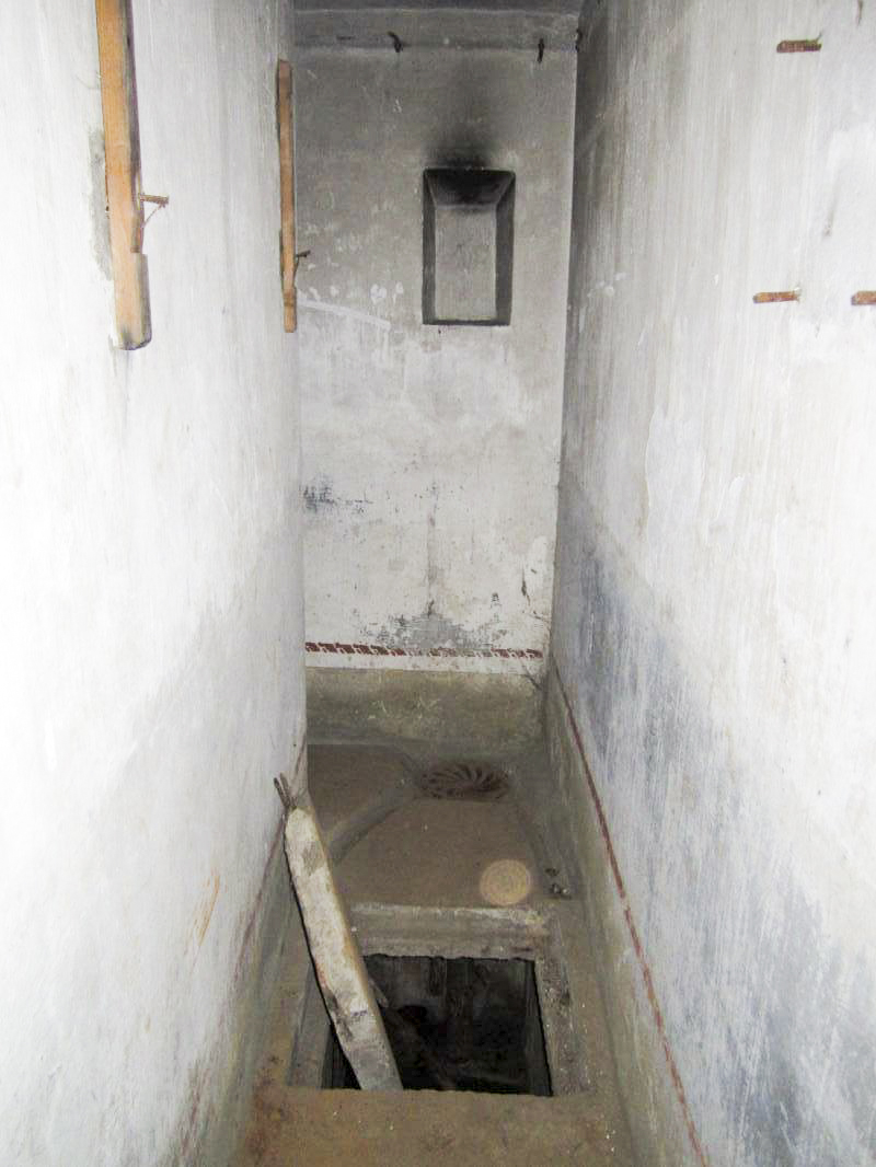 Ligne Maginot - KOENIGSBRUCK NORD - (Casemate d'infanterie) - Fosse (puits perdu) - gregfuchs