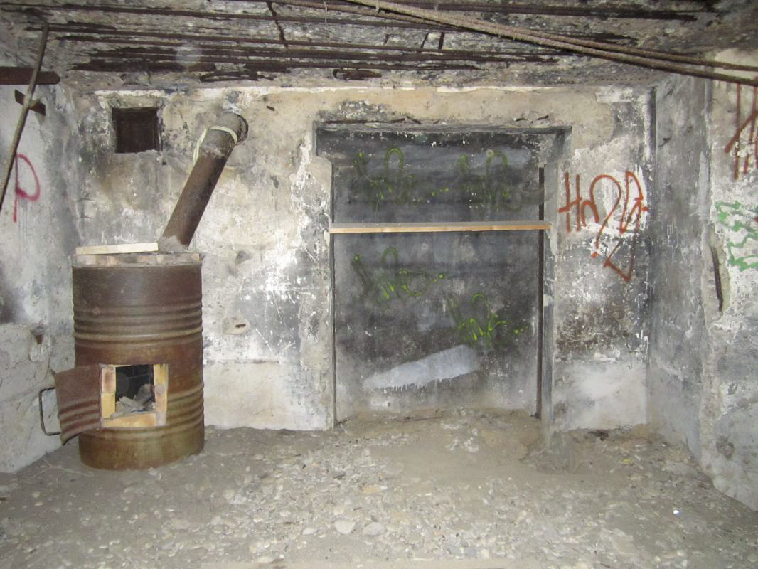 Ligne Maginot - KUBELMUEHLE 1 (AVANT POSTE) - (Blockhaus pour canon) - L'entrée pour canon est murée - gregfuchs