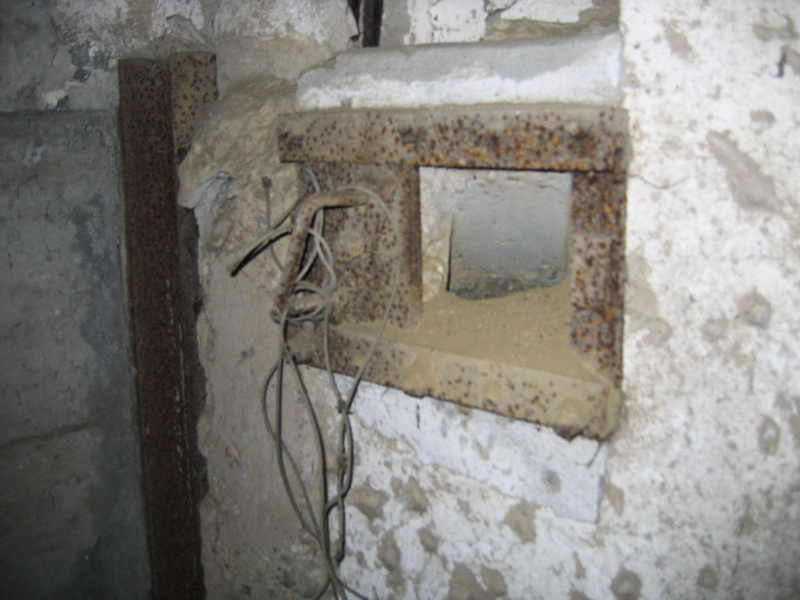 Ligne Maginot - KUBELMUEHLE 2 (AVANT POSTE) - (Blockhaus pour canon) - Créneau d'embrasure de défense - Antoine SCHOEN